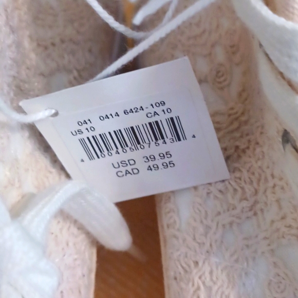 American Eagle hi-top sneakers, size 10 NWT - Picture 5 of 5